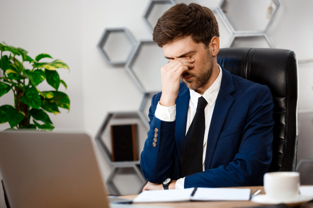 outsourcing fails to communicate within the two teams