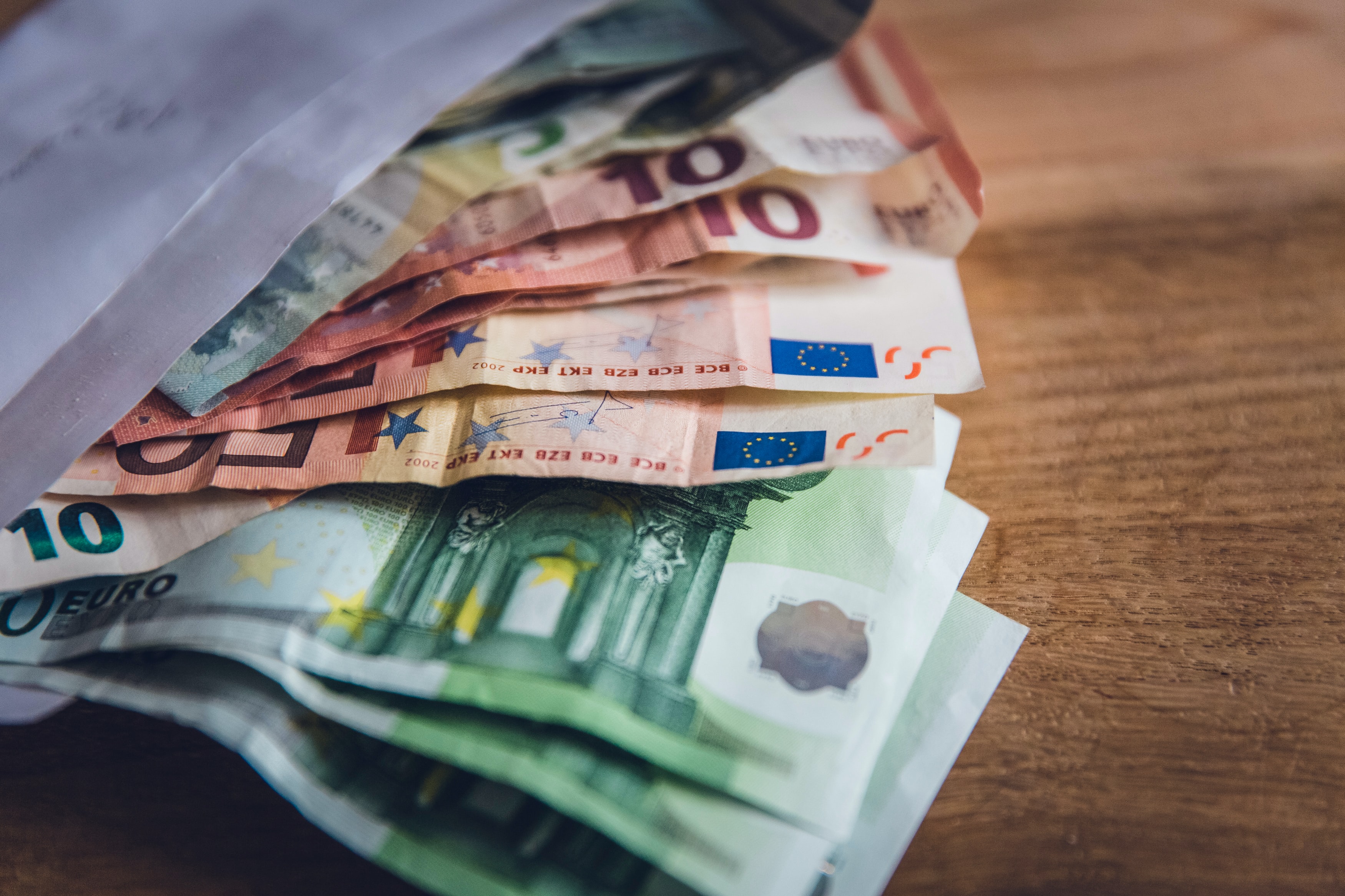 bigger spending on outsourcing, top countries for outsourcing development